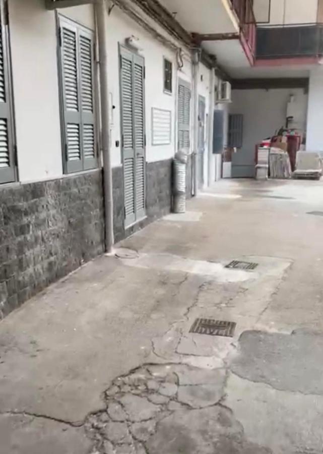 Miris Apartment Fast Comfortable Naples Airport Capodichino 25 Minutes Walk Self Check-In Exterior photo